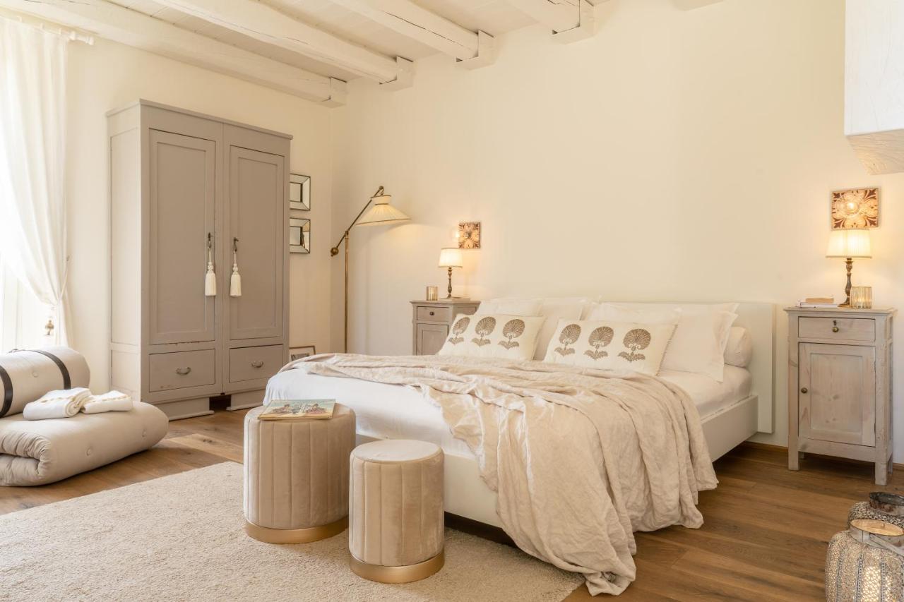 Ostra Vetere Casavostra - Ambience Suites المظهر الخارجي الصورة